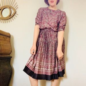 Vintage 70s 80s pleated paisley print dress Sz M-L